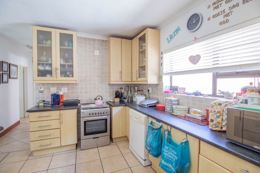 4 Bedroom Property for Sale in Yzerfontein Western Cape